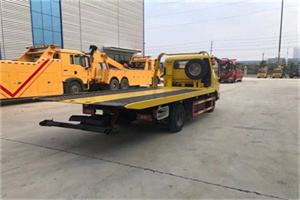 高安非事故拖车